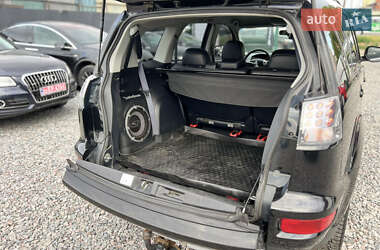 Позашляховик / Кросовер Mitsubishi Outlander 2010 в 
