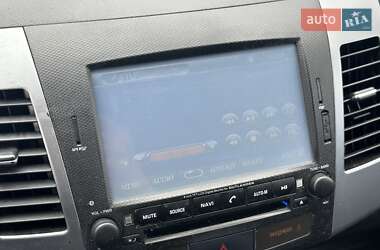 Внедорожник / Кроссовер Mitsubishi Outlander 2009 в 