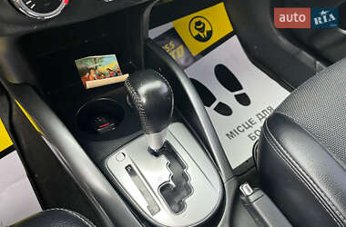 Внедорожник / Кроссовер Mitsubishi Outlander 2013 в 