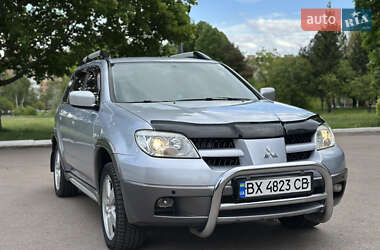 Позашляховик / Кросовер Mitsubishi Outlander 2006 в 