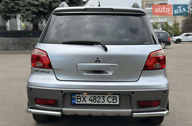 Позашляховик / Кросовер Mitsubishi Outlander 2006 в 
