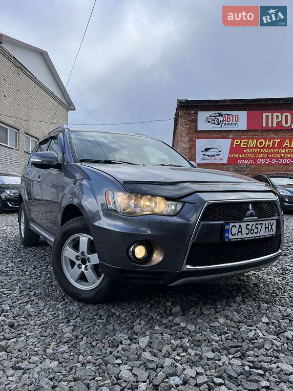 Внедорожник / Кроссовер Mitsubishi Outlander 2009 в Смеле