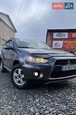 Внедорожник / Кроссовер Mitsubishi Outlander 2009 в 