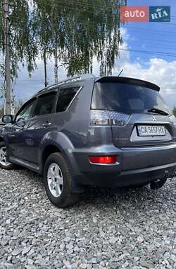 Внедорожник / Кроссовер Mitsubishi Outlander 2009 в 