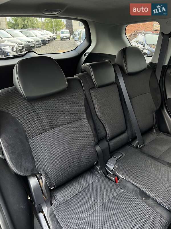 Внедорожник / Кроссовер Mitsubishi Outlander 2009 в Смеле