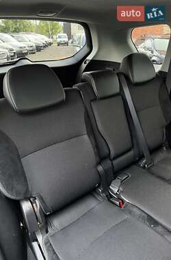 Внедорожник / Кроссовер Mitsubishi Outlander 2009 в 