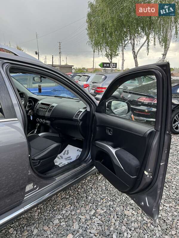 Внедорожник / Кроссовер Mitsubishi Outlander 2009 в Смеле