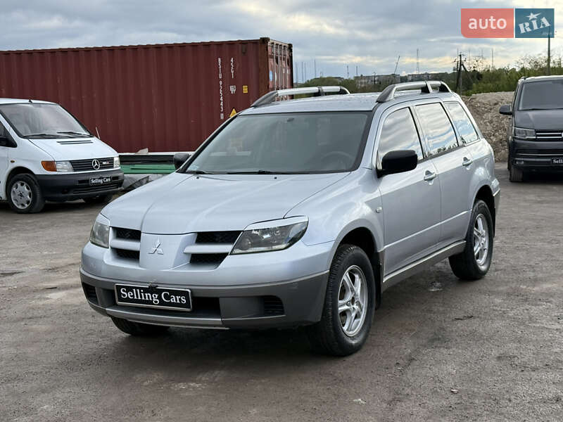 Позашляховик / Кросовер Mitsubishi Outlander 2003 в Рівному