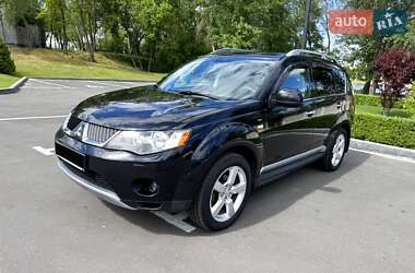 Позашляховик / Кросовер Mitsubishi Outlander 2009 в Києві
