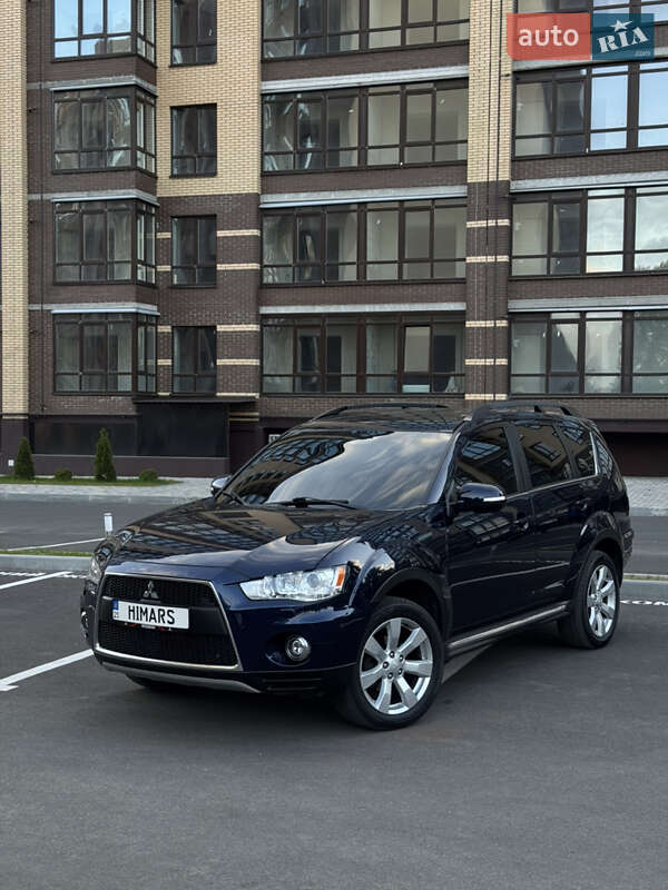 Mitsubishi Outlander 2012