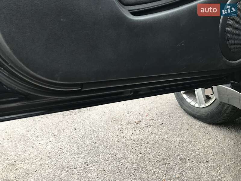 Позашляховик / Кросовер Mitsubishi Outlander 2005 в Первомайську