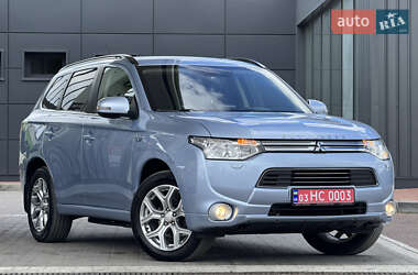 Внедорожник / Кроссовер Mitsubishi Outlander 2014 в Дрогобыче