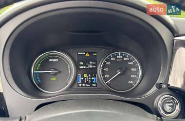 Внедорожник / Кроссовер Mitsubishi Outlander 2014 в 