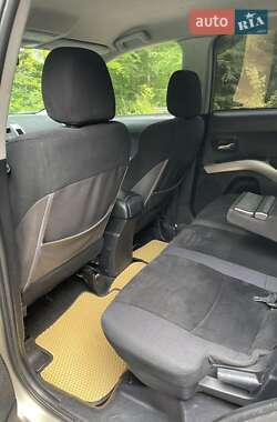 Внедорожник / Кроссовер Mitsubishi Outlander 2007 в 