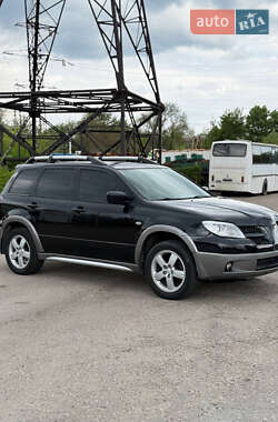 Внедорожник / Кроссовер Mitsubishi Outlander 2006 в Запорожье