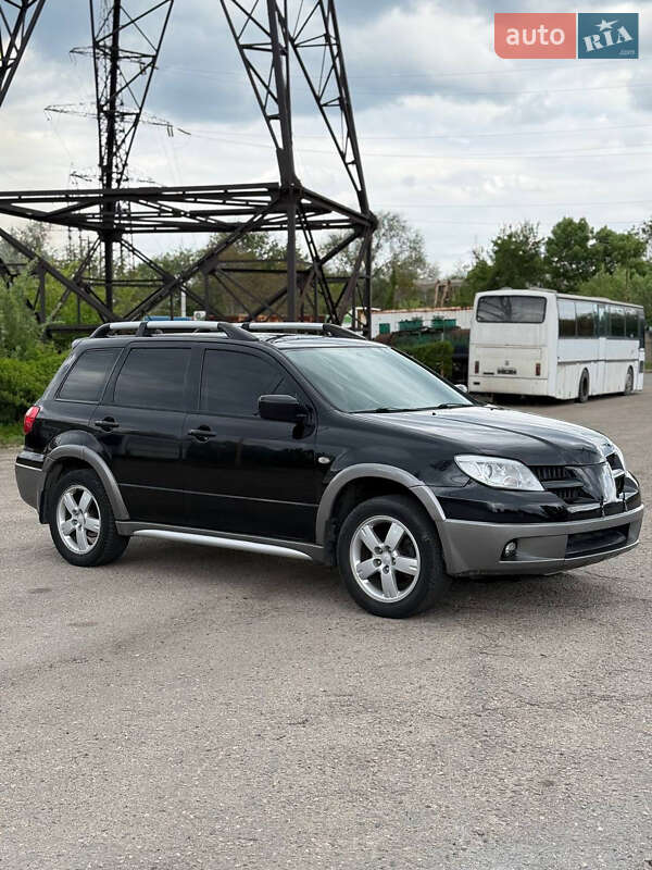 Позашляховик / Кросовер Mitsubishi Outlander 2006 в 