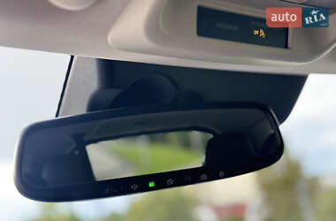 Внедорожник / Кроссовер Mitsubishi Outlander 2020 в 