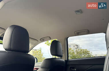 Внедорожник / Кроссовер Mitsubishi Outlander 2020 в 