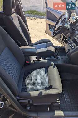 Внедорожник / Кроссовер Mitsubishi Outlander 2008 в 