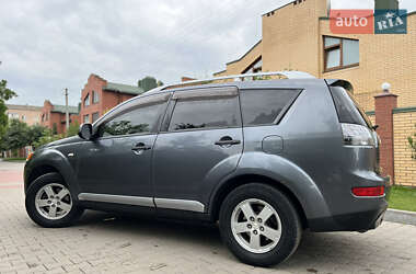 Внедорожник / Кроссовер Mitsubishi Outlander 2006 в 