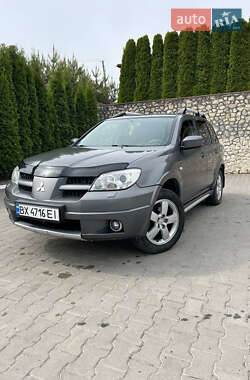 Внедорожник / Кроссовер Mitsubishi Outlander 2006 в Волочиске