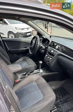 Внедорожник / Кроссовер Mitsubishi Outlander 2006 в 