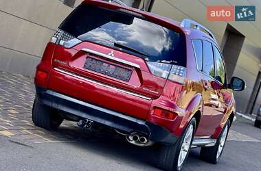 Позашляховик / Кросовер Mitsubishi Outlander 2010 в 