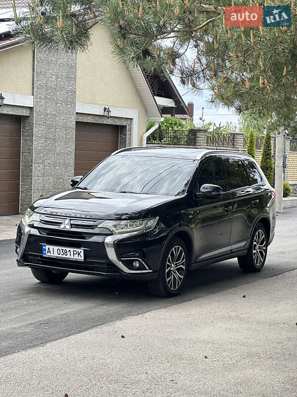 Позашляховик / Кросовер Mitsubishi Outlander 2015 в Білій Церкві