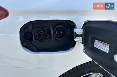 Внедорожник / Кроссовер Mitsubishi Outlander 2020 в 