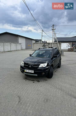 Внедорожник / Кроссовер Mitsubishi Outlander 2008 в 