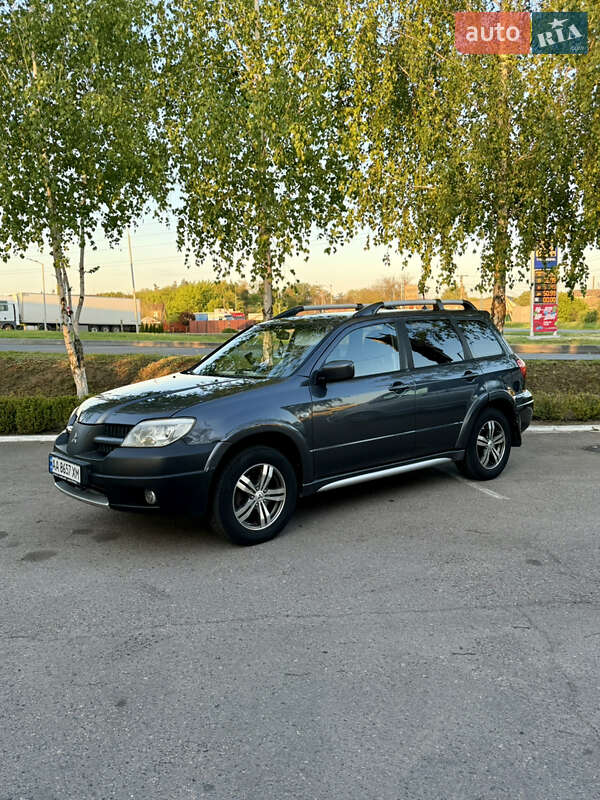Позашляховик / Кросовер Mitsubishi Outlander 2006 в 