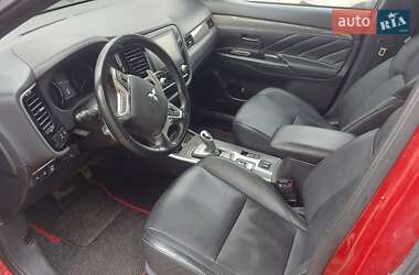 Внедорожник / Кроссовер Mitsubishi Outlander 2020 в 