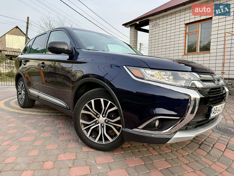 Внедорожник / Кроссовер Mitsubishi Outlander 2017 в Виннице