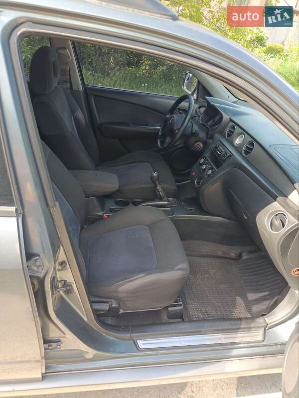 Позашляховик / Кросовер Mitsubishi Outlander 2003 в Харкові