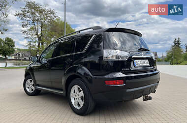 Внедорожник / Кроссовер Mitsubishi Outlander 2011 в 