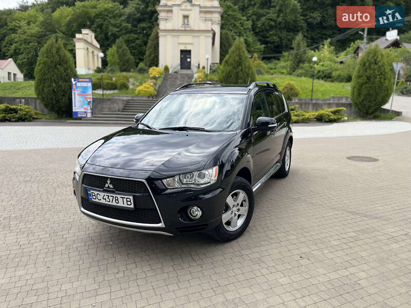 Позашляховик / Кросовер Mitsubishi Outlander 2011 в Львові