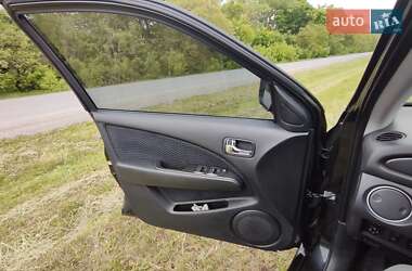 Внедорожник / Кроссовер Mitsubishi Outlander 2007 в 