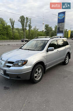 Внедорожник / Кроссовер Mitsubishi Outlander 2004 в Киеве