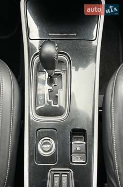 Внедорожник / Кроссовер Mitsubishi Outlander 2021 в 