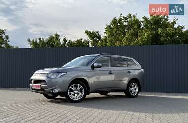 Позашляховик / Кросовер Mitsubishi Outlander 2014 в Вознесенську