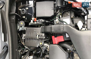 Внедорожник / Кроссовер Mitsubishi Outlander 2013 в 