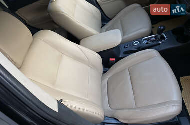 Позашляховик / Кросовер Mitsubishi Outlander 2013 в 