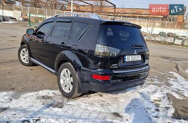 Внедорожник / Кроссовер Mitsubishi Outlander 2010 в 