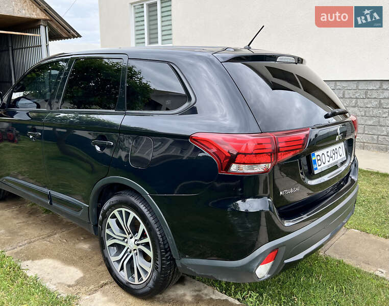 Внедорожник / Кроссовер Mitsubishi Outlander 2015 в Тернополе