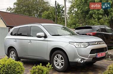 Внедорожник / Кроссовер Mitsubishi Outlander 2013 в Ровно