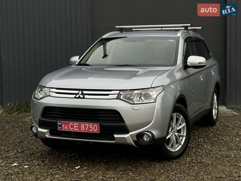 Mitsubishi Outlander 2015
