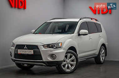 Внедорожник / Кроссовер Mitsubishi Outlander 2012 в Киеве