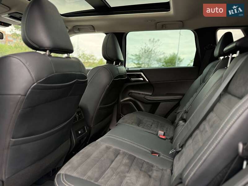 Внедорожник / Кроссовер Mitsubishi Outlander 2022 в Кривом Роге