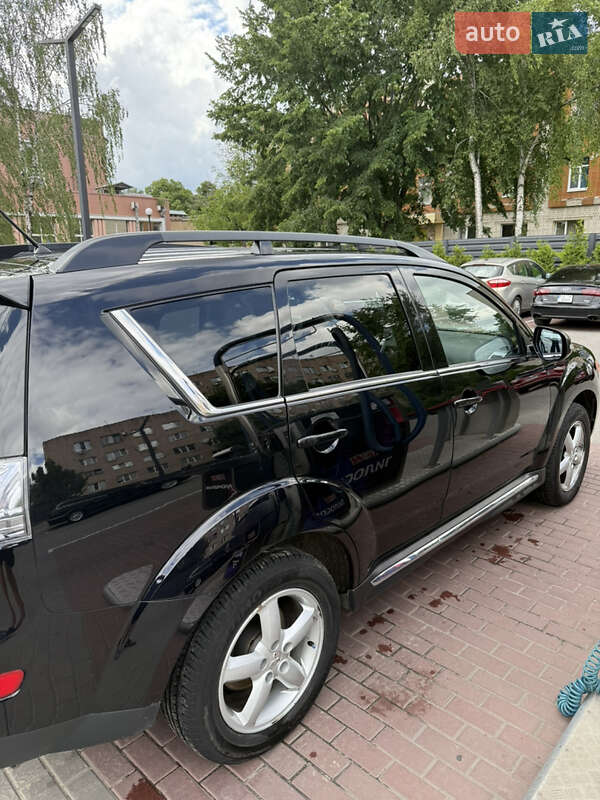 Позашляховик / Кросовер Mitsubishi Outlander 2012 в Черкасах