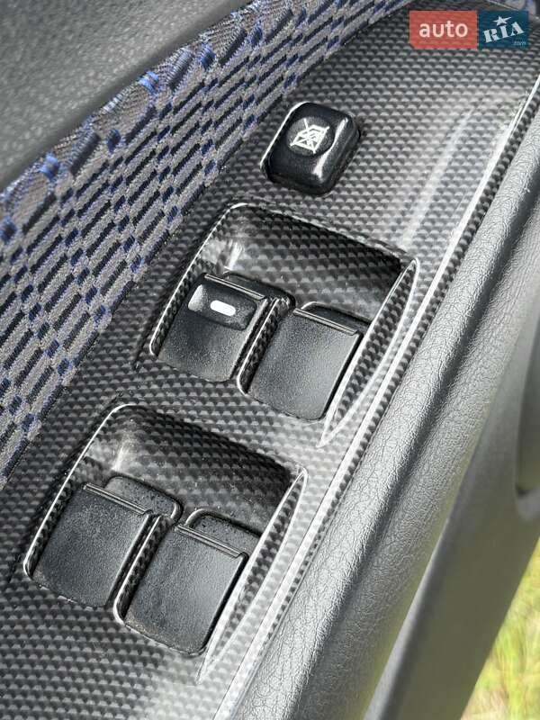 Внедорожник / Кроссовер Mitsubishi Outlander 2008 в Харькове фото 15 Внедорожник / Кроссовер Mitsubishi Outlander 2008 в Харькове